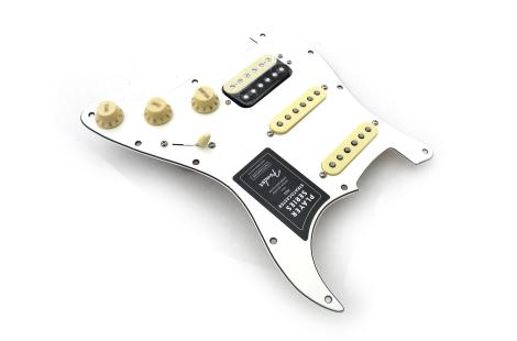 Golpeador cargado Fender Strat® Player FSR HSS Pergamino White Zebra