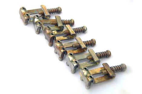Sillines Gotoh Nickel Heavy Relic marcados para Fender Tremolo