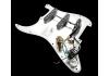 Geladenes Schlagbrett der Fender Strat Player-Serie FSR SSS Fat 60's