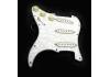 Golpeador cargado Pastillas Fender Strat® Cunife Aged Pearl con Blender