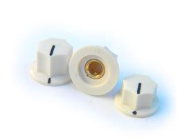 Juego de tres perillas Allparts Cream Aged White para Fender Jazz Bass
