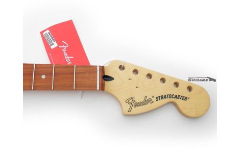 Fender Deluxe Roadhouse Pau Ferro Stratocaster Mástil